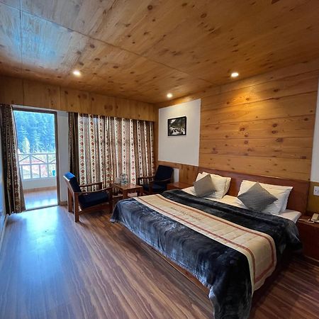 The Conifer Hotel Manāli Buitenkant foto