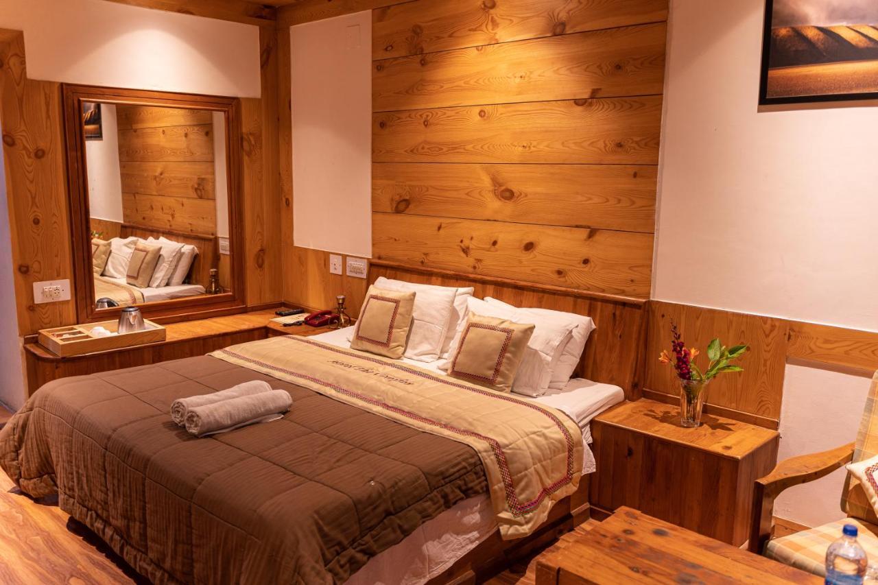 The Conifer Hotel Manāli Buitenkant foto