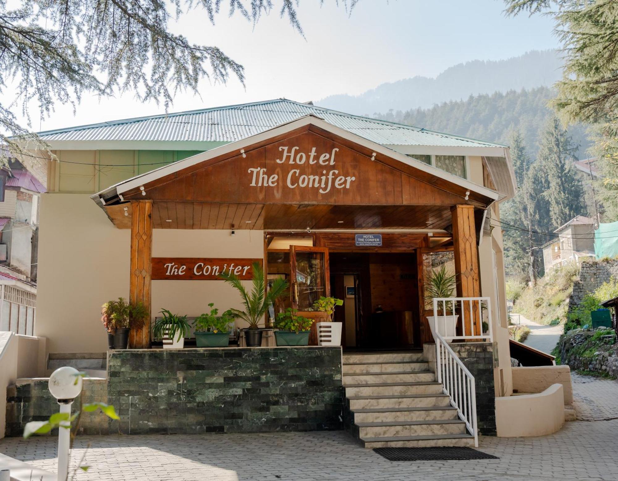 The Conifer Hotel Manāli Buitenkant foto