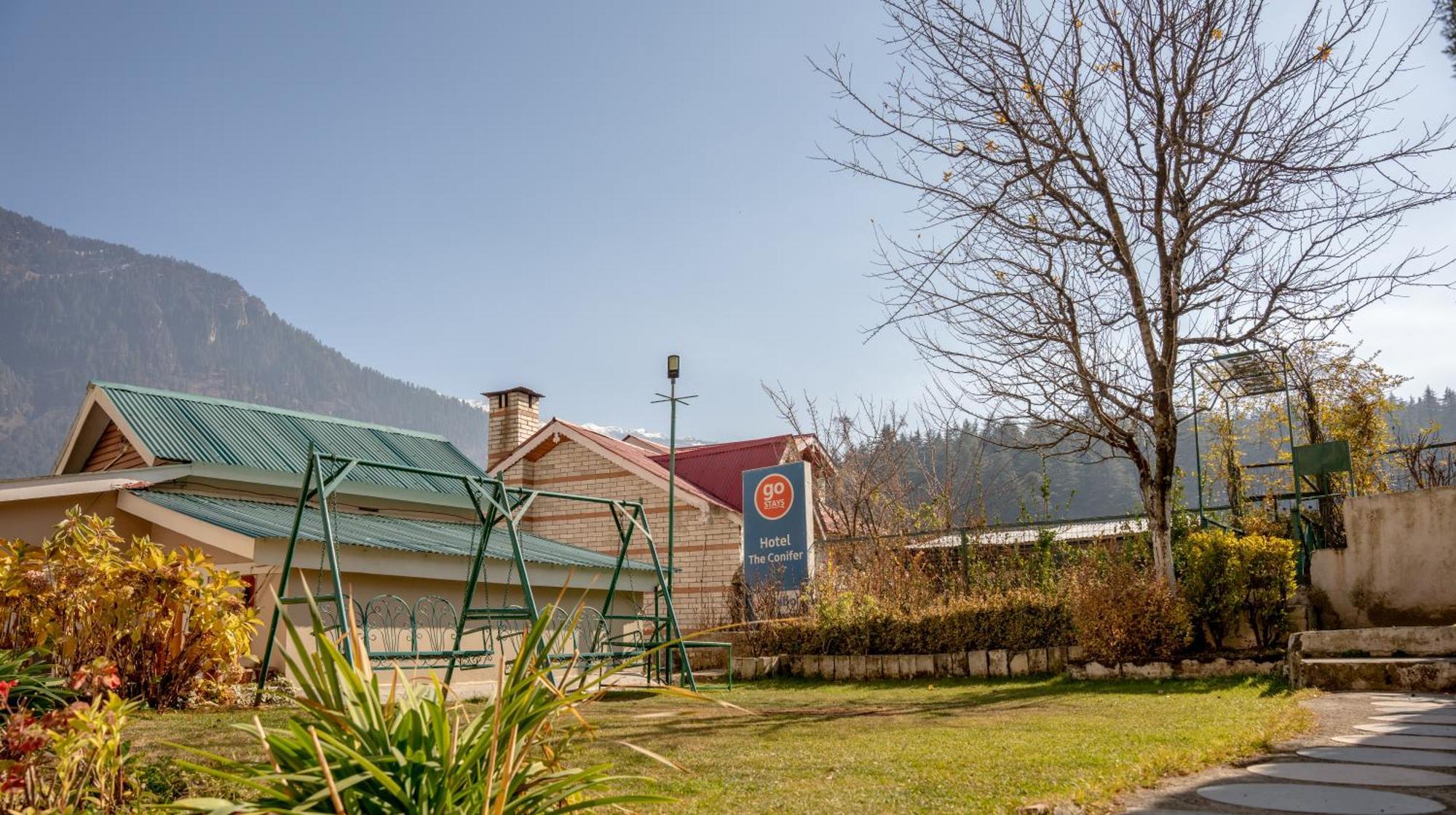 The Conifer Hotel Manāli Buitenkant foto